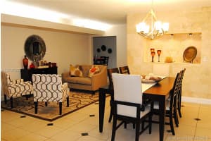 6715 Kingsmoor Way, Hialeah, FL 33014, Sold 07/26/18