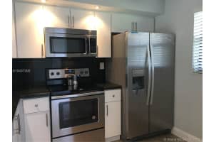 10488 NW 10th St, Pembroke Pines, FL 33026, Sold 05/04/18