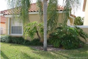 10420 NW 46th St, Doral, FL 33178, Sold 05/04/21