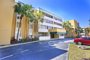 6831 SW 147th Ave, Miami, FL 33193, Sold 06/08/18