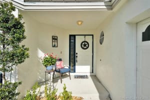 9462 NW 8th Cir, Plantation, FL 33324, Sold 05/31/18