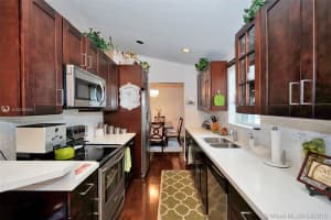 9462 NW 8th Cir, Plantation, FL 33324, Sold 05/31/18