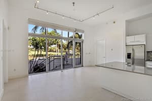 2001 Meridian Ave, Miami Beach, FL 33139, Sold 09/28/18