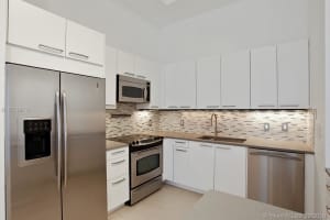 2001 Meridian Ave, Miami Beach, FL 33139, Sold 09/28/18