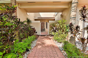 5224 NW 103rd Ave, Doral, FL 33178, Sold 05/14/18