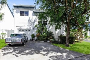 341 NE 211th St, Miami, FL 33179, Sold 08/07/18