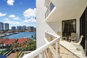 3610 Yacht Club Dr, Aventura, FL 33180, Sold 02/20/19
