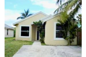 855 SW 10th St, Homestead, FL 33034, Sold 11/28/18