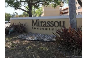 6175 NW 186th St, Hialeah, FL 33015, Sold 07/31/18