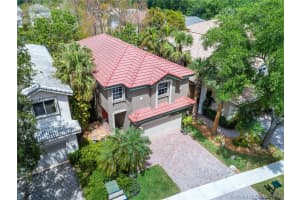 10667 NW 1st St, Plantation, FL 33324, Sold 06/08/18