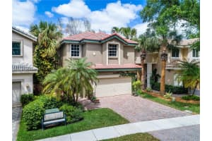 10667 NW 1st St, Plantation, FL 33324, Sold 06/08/18