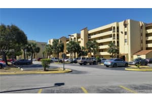 9440 Fontainebleau Blvd, Miami, FL 33172, Sold 05/09/18