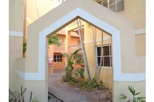 6175 NW 186th St, Hialeah, FL 33015, Sold 05/29/18