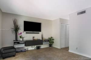 6658 SW 41st Pl, Davie, FL 33314, Sold 11/15/18