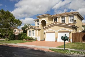 4571 NW 96th Pl, Doral, FL 33178, Sold 07/30/18