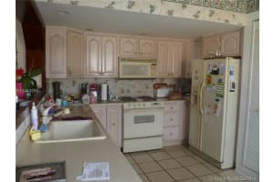 7220 NW 169th Terrace, Hialeah, FL 33015, Sold 05/15/18