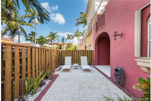 18380 NE 30th Ct, Aventura, FL 33160, Sold 05/25/18