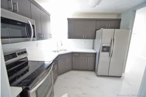 16720 NW 72nd Ct, Hialeah, FL 33015, Sold 04/30/18