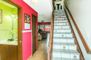8086 NW 10th St, Miami, FL 33126, Sold 06/26/18
