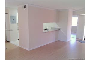 8664 SW 3rd St, Pembroke Pines, FL 33025, Sold 06/22/18
