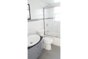 221 Meridian Ave, Miami Beach, FL 33139, Sold 06/29/18