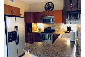 7462 NW 179th Terrace, Hialeah, FL 33015, Sold 05/08/18