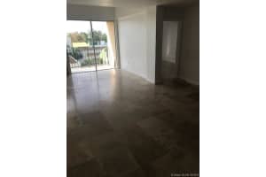 8820 Fontainebleau Blvd, Miami, FL 33172, Sold 05/14/18
