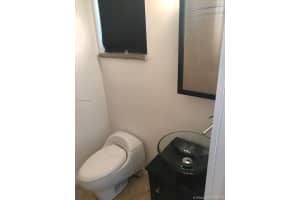 8820 Fontainebleau Blvd, Miami, FL 33172, Sold 05/14/18