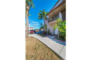 13677 SW 62nd St, Miami, FL 33183, Sold 05/14/18