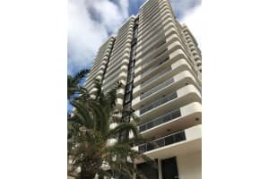 5757 Collins Ave # 305, Miami Beach, FL 33140, Sold 04/23/18