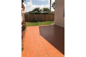 19225 NW 82nd Cir Ct, Hialeah, FL 33015, Sold 06/20/18