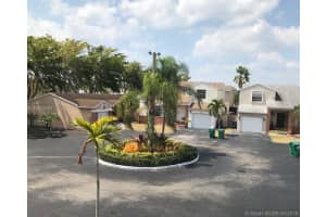 19225 NW 82nd Cir Ct, Hialeah, FL 33015, Sold 06/20/18