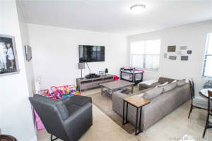 10205 NW 70th Ln, Doral, FL 33178, Sold 06/11/18