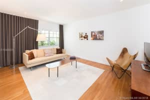 915 8th St, Miami Beach, FL 33139, Sold 05/21/18