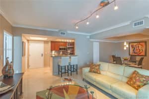 110 Washington Ave, Miami Beach, FL 33139, Sold 04/19/19
