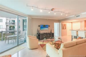 110 Washington Ave, Miami Beach, FL 33139, Sold 04/19/19