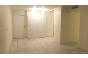 8820 Fontainebleau Blvd, Miami, FL 33172, Sold 08/01/18