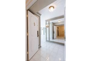 881 Ocean Dr #12c, Key Biscayne, FL 33149, Sold 07/10/18
