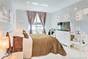186 SE 12th Terrace, Miami, FL 33131, Sold 08/17/18
