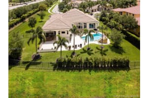 12401 N Stonebrook Cir, Davie, FL 33330, Sold 07/09/18