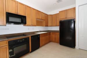 8704 Blaze Ct, Cooper City, FL 33328, Sold 06/05/18
