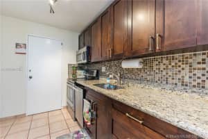 9800 W Bay Harbor Dr, Bay Harbor Islands, FL 33154, Sold 10/31/18