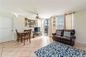 9800 W Bay Harbor Dr, Bay Harbor Islands, FL 33154, Sold 10/31/18