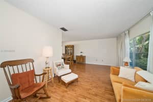 1460 Woodcrest Rd E, West Palm Beach, FL 33417, Sold 05/16/18