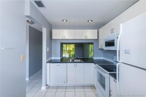 10445 NW 11th St, Pembroke Pines, FL 33026, Sold 05/31/18