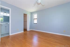 10445 NW 11th St, Pembroke Pines, FL 33026, Sold 05/31/18