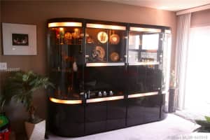 401 Golden Isles Dr APT 1107, Hallandale Beach, FL 33009, Sold 06/04/18