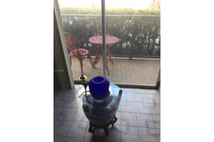 4705 NW 7th St, Miami, FL 33126, Sold 05/03/18