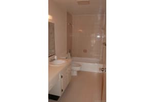 10441 Mahogany Key Cir, Miami, FL 33196, Sold 05/25/18