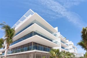 300 Collins Ave #4e, Miami Beach, FL 33139, Sold 09/10/18